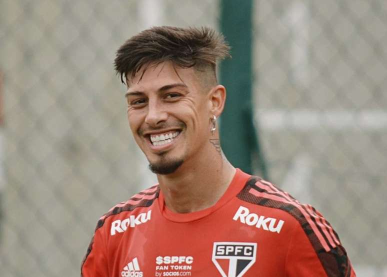 \Rigoni fez parte de treino com o elenco do São Paulo nesta quarta-feira (Foto: Erico Leonan/São Paulo FC)