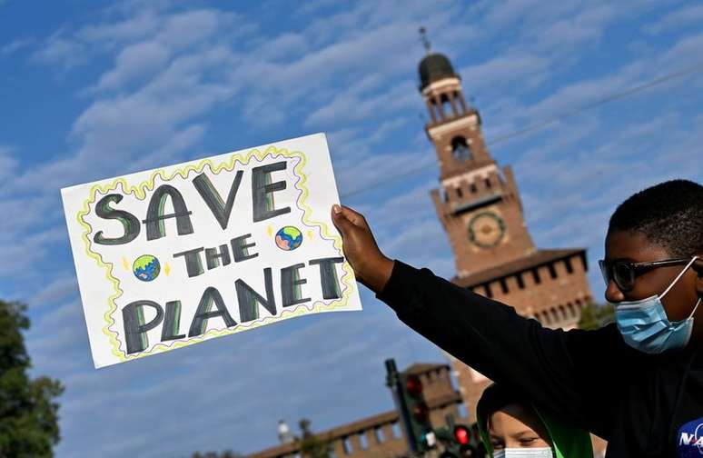 Manifestação pela defesa do clima em Milão, na Itália
01/10/2021
REUTERS/Flavio Lo Scalzo