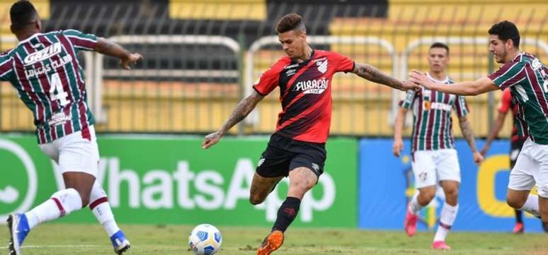 Richard em partida do Athletico-PR: volta ao Corinthians antes do previsto (Foto: Gustavo Oliveira/athletico.com.br)