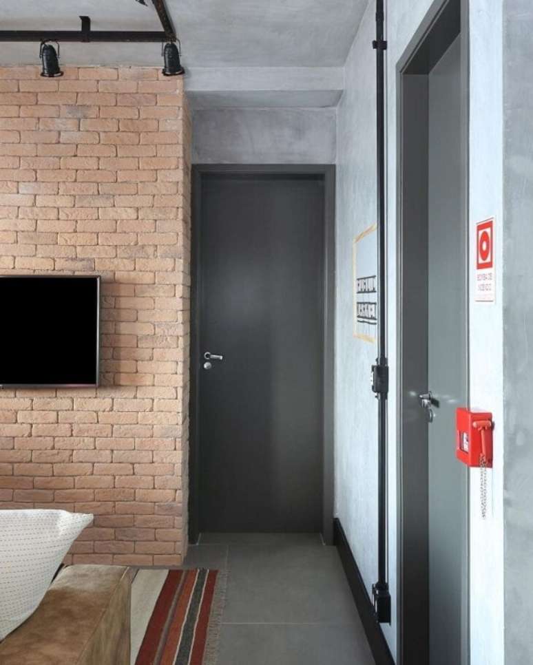 6. Casa com portas na cor preta – Foto Bianchi e Lima Arquitetura