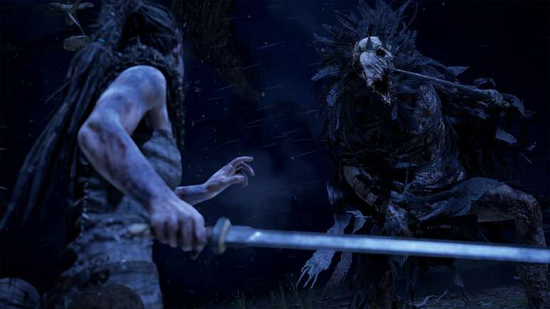 Combate envolvente e sentimento de paranoia constante envolverão os jogadores em Hellblade: Senua's Sacrifice.