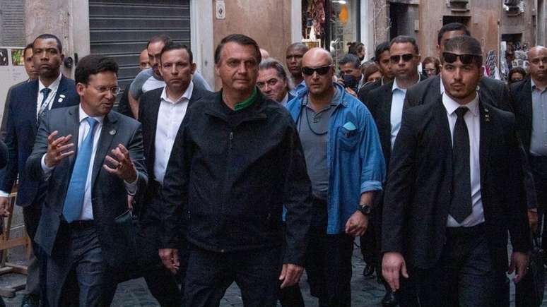 Bolsonaro em Roma; presidente receberá homenagens na Itália, ao mesmo tempo que é alvo de protestos