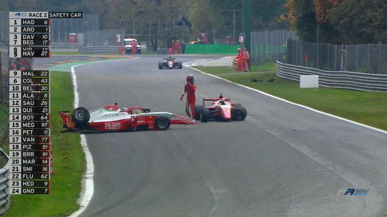 Acidente forte entre Dino Beganovic e David Vidales fez a vit&oacute;ria cair no colo de Isack Hadjar 