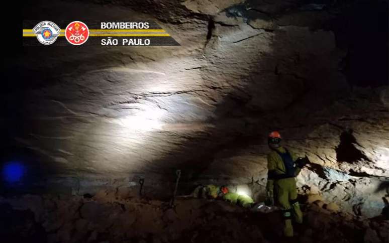 Três vítimas do acidente foram socorridas com fraturas e hipotermia