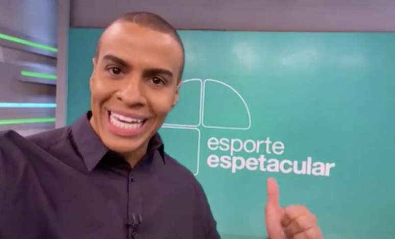 Thiago Oliveira agora é apresentador do 'Fantástico'(Reprodução/GloboEsporte)