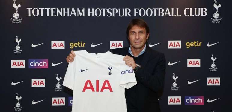 Antonio Conte é o novo técnico do Tottenham (Divulgação/Tottenham)