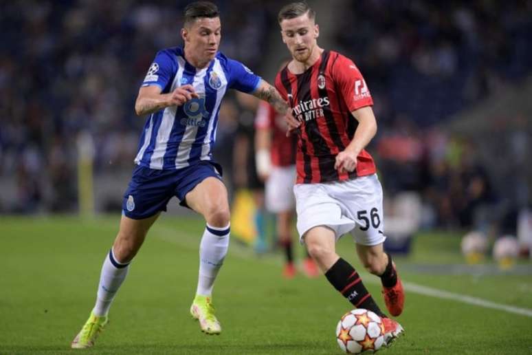 Há duas semanas, o Porto venceu o Milan por 1 a 0 (Foto: FERNANDO VELUDO / AFP)