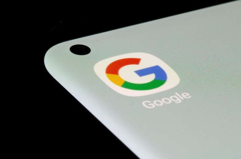 Logotipo do Google em um smartphone
13/07/2021
REUTERS/Dado Ruvic