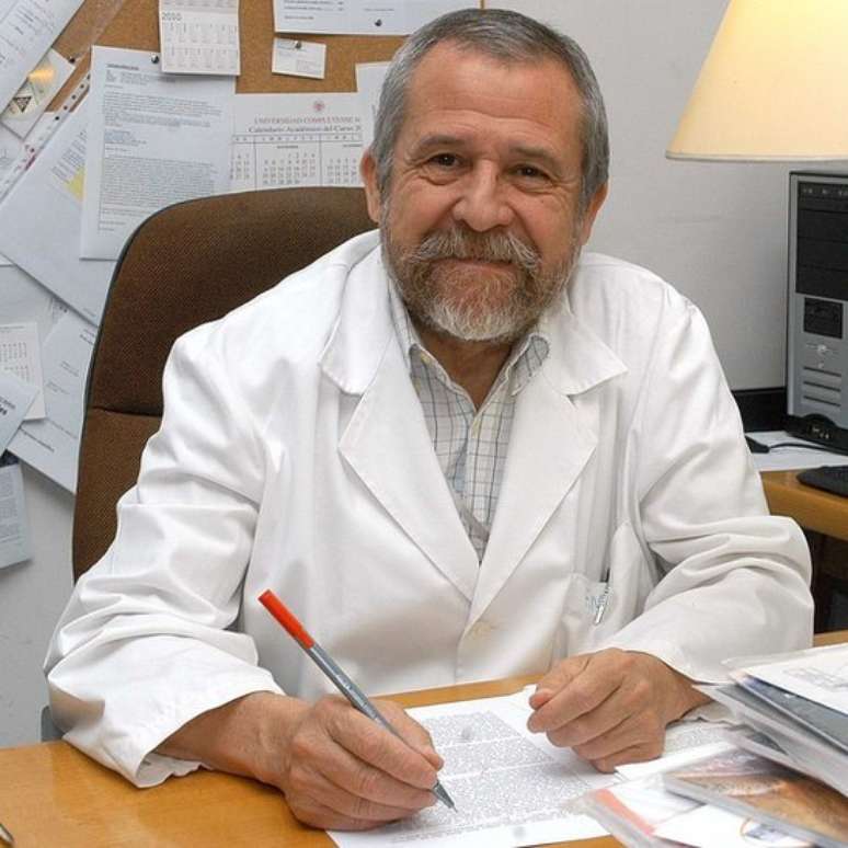 Francisco Mora é médico e se especializou em neurociências