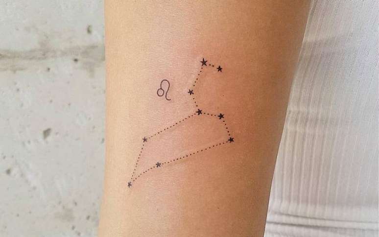 Tatuagem constelação Leão