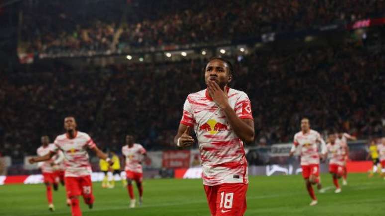 Nkunku foi destaque em vitória do RB Leipzig (Foto: RONNY HARTMANN / AFP)