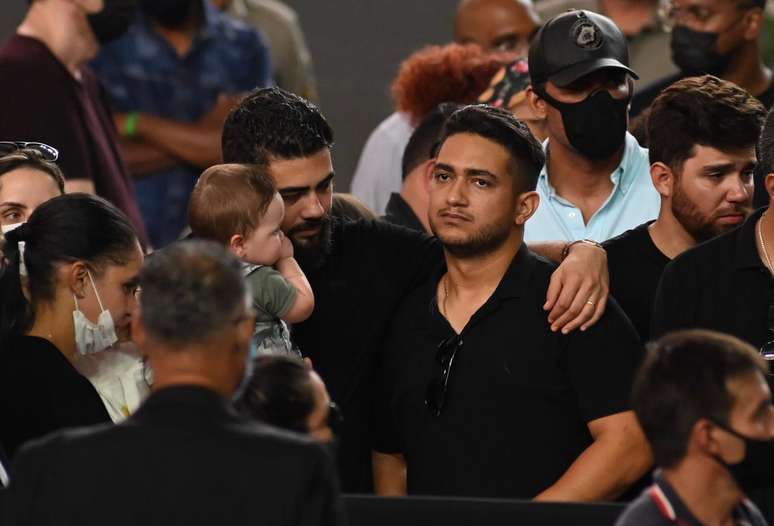 A dupla Henrique e Juliano se despede