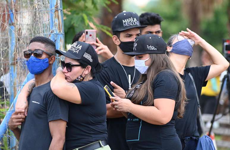 Imagens do velório da cantora Marília Mendonça