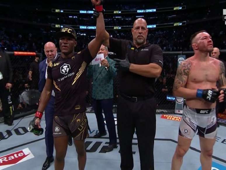 Kamaru Usman venceu Covington e manteve o cinturão no UFC 258 (Foto: Reprodução/ESPN)