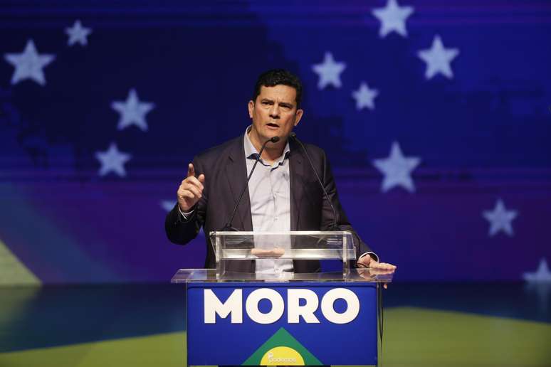 O ex-ministro da Justiça Sérgio Moro discursa ao oficializar sua filiação ao Podemos