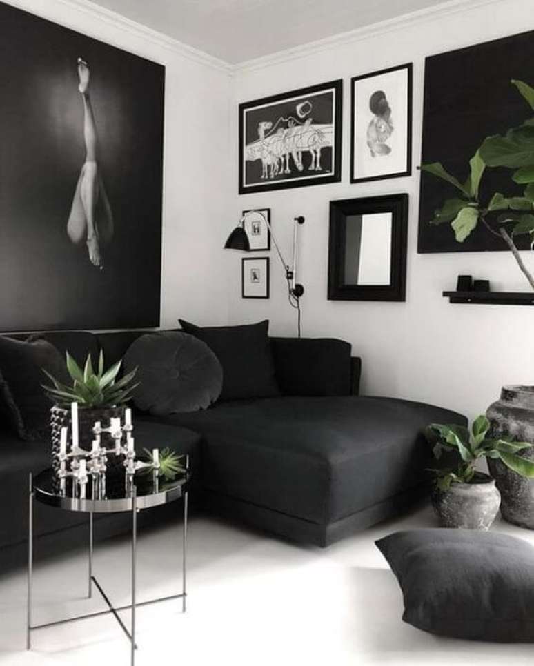 19, Decoração de sala preta e branca simples com quadros grandes – Foto Eat design Life
