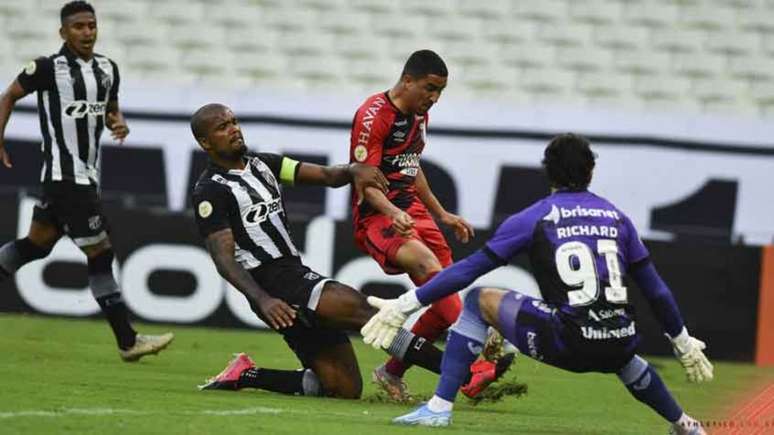 Vozão foi derrotado por 2 a 1 na Arena da Baixada (Divulgação/Athletico)