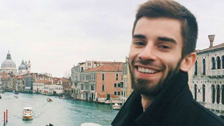 Taciano diz que foi deletado ap&oacute;s contar que &eacute; geminiano