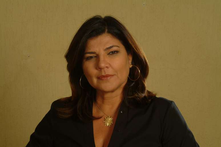 Morre a jornalista e colunista de política Cristiana Lôbo