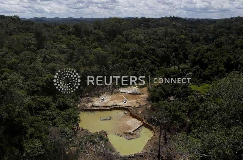 Garimpo ilegal em reserva indígena em Roraima
17/04/2016
REUTERS/Bruno Kelly