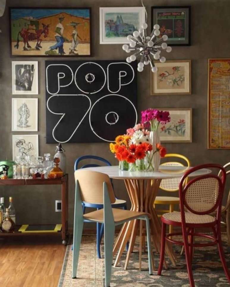 7. Casa estilo vintage com decora&ccedil;&atilde;o colorida &ndash; Foto Juliana Rodrigues Interiores