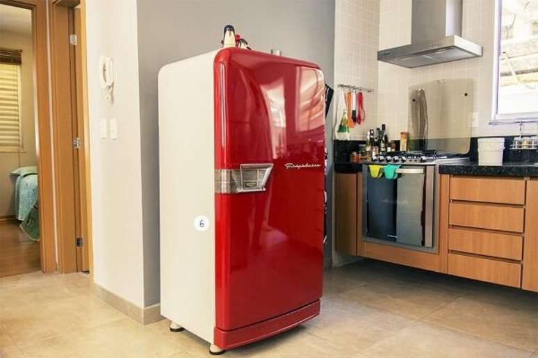 24. Cozinha com geladeira estilo vintage – Foto Casa Aberta