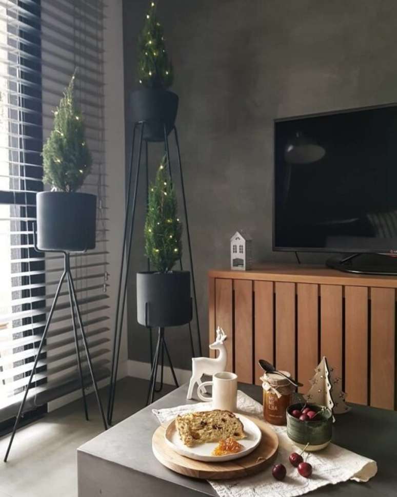 64. Sala decorada com mini arvore de natal &ndash; Foto 52 Home