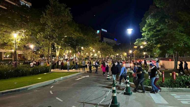 Polícia Militar bloqueou acesso a shopping após assalto em Sorocaba.