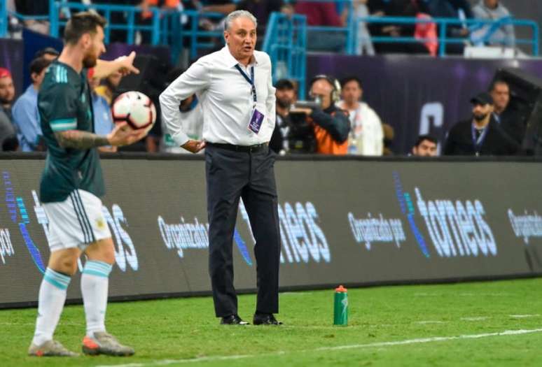 Argentina foi a primeira algoz de Tite pela Seleção Brasileira, em 2016 (Foto: FAYEZ NURELDINE / AFP)