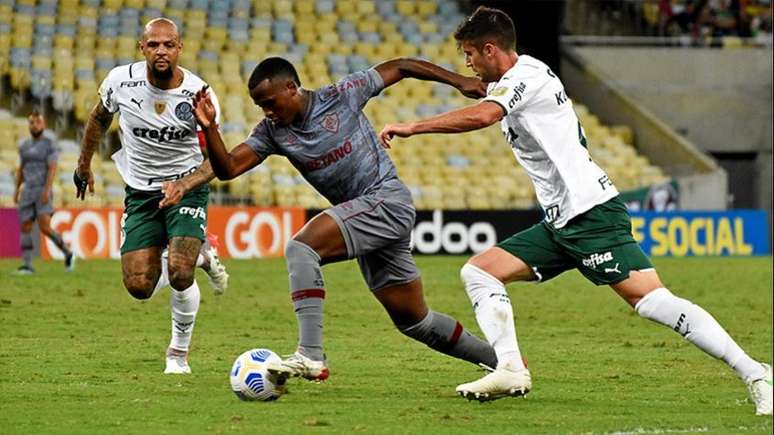 Contra o Palmeiras, o Fluminense foi mal no primeiro tempo, mas melhorou (MAILSON SANTANA/FLUMINENSE FC)