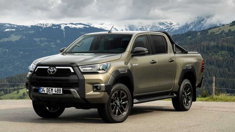 Toyota Hilux Invincible