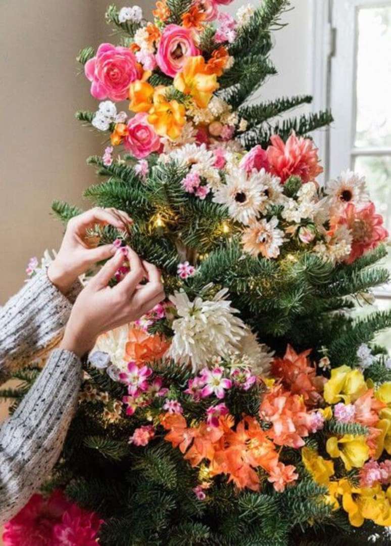 52. Flores para &aacute;rvore de natal coloridas de diferentes especiais &ndash; Foto Fashion Bubbles