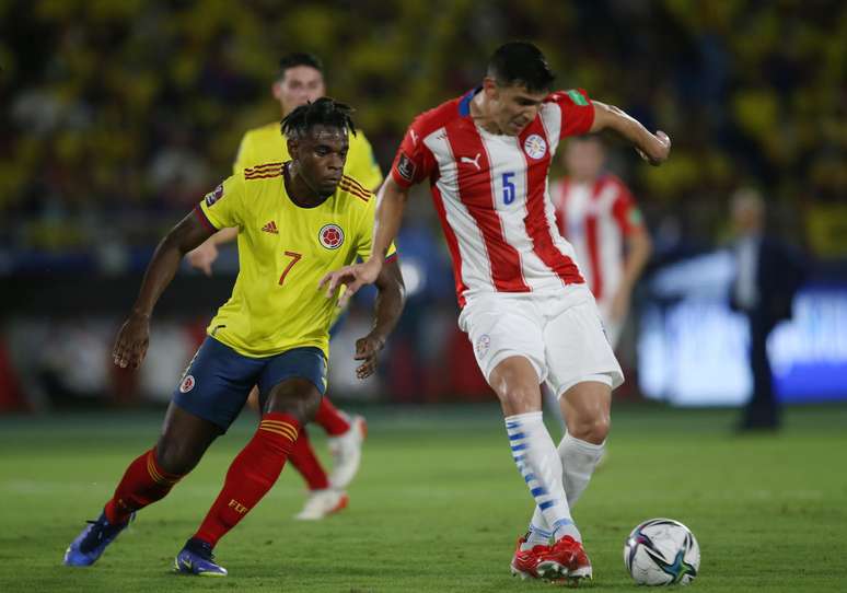Colômbia fica apenas no empate com o Paraguai e chega ao quinto jogo sem vitória