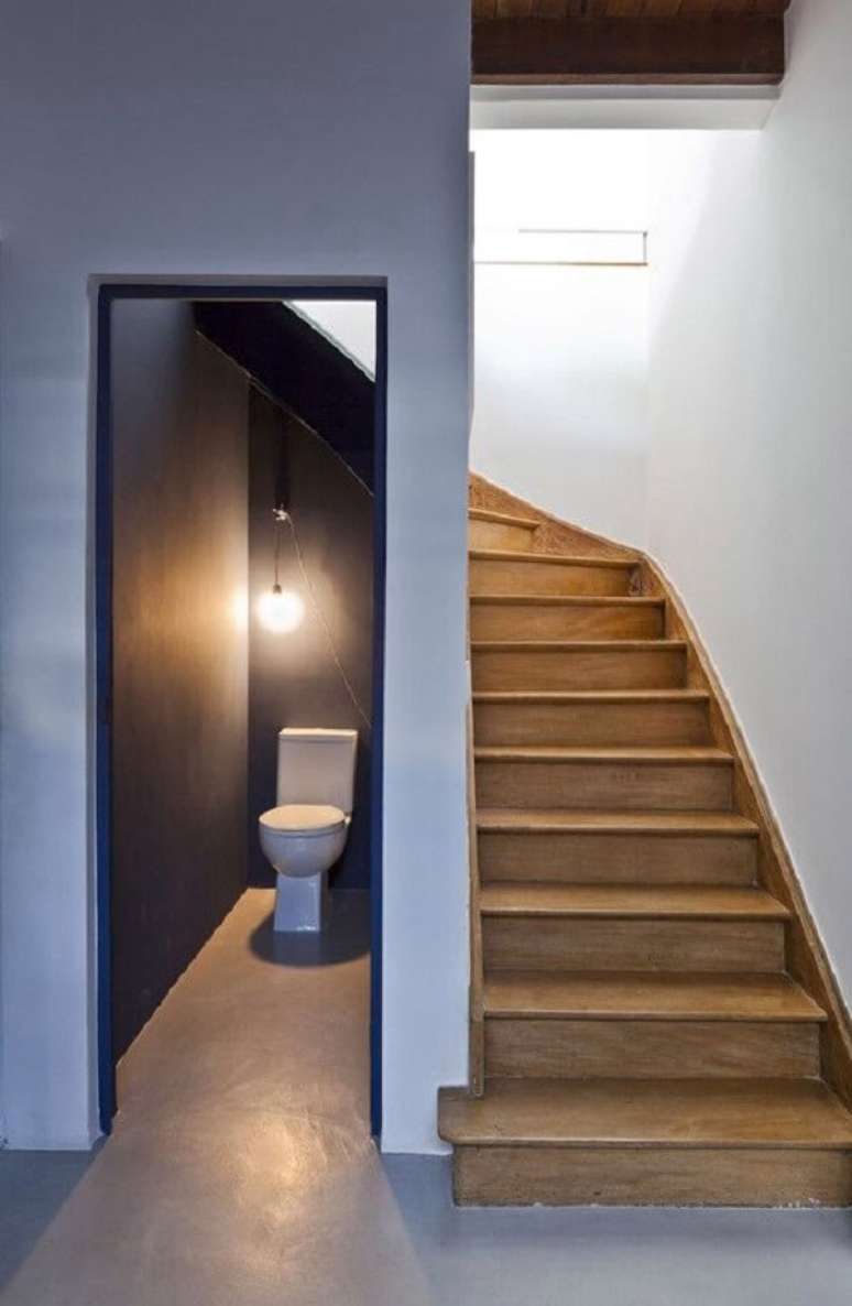 34. Modelos de banheiro embaixo da escada simples. Fonte: ArchDaily