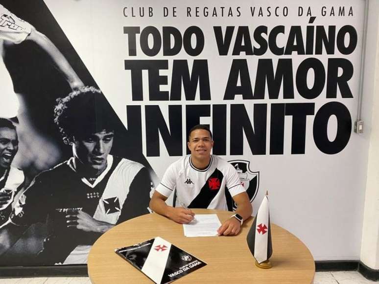 O lateral-direito Wesley chega ao Vasco cedido por empréstimo até o fim de janeiro de 2023 (Divulgação/Vasco)