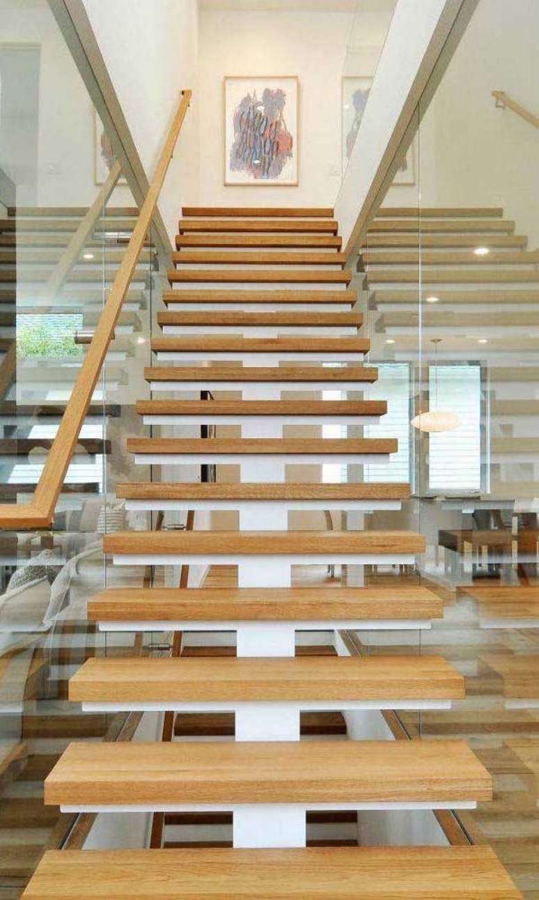 62. Escadas modernas de madeira em formato reto – Foto Decor Facil