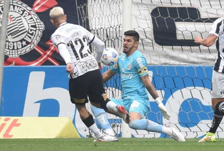 João Paulo foi um dos poucos destaques do Santos no clássico contra o Corinthians (Foto: Ivan Storti / Santos)