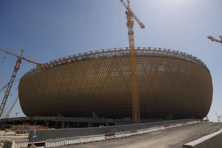 A fachada do Lusail é inspirada em embarcações, tigelas e peças de arte da região árabe e do mundo islâmico (Foto: Divulgação/Fifa)