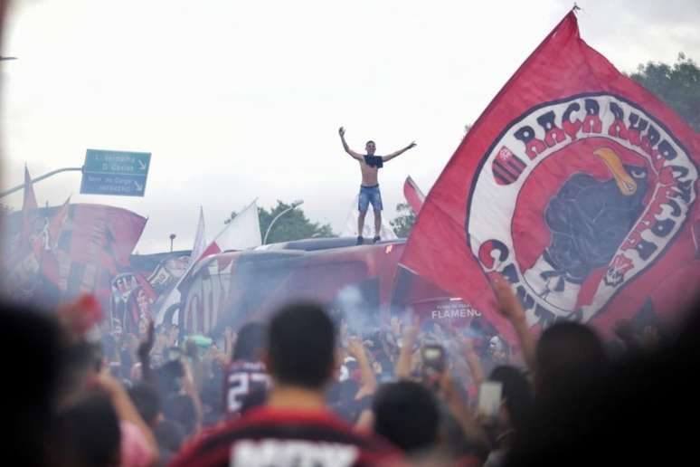 Festa da torcida do Flamengo durante o AeroFla (Foto: Gilvan de Souza/Flamengo)