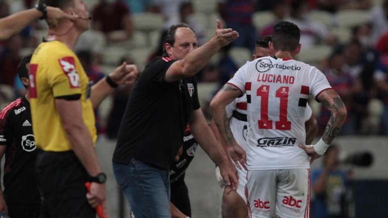 São Paulo tem sequência de confrontos diretos na reta final do Brasileirão (Foto: Rubens Chiri / São Paulo)