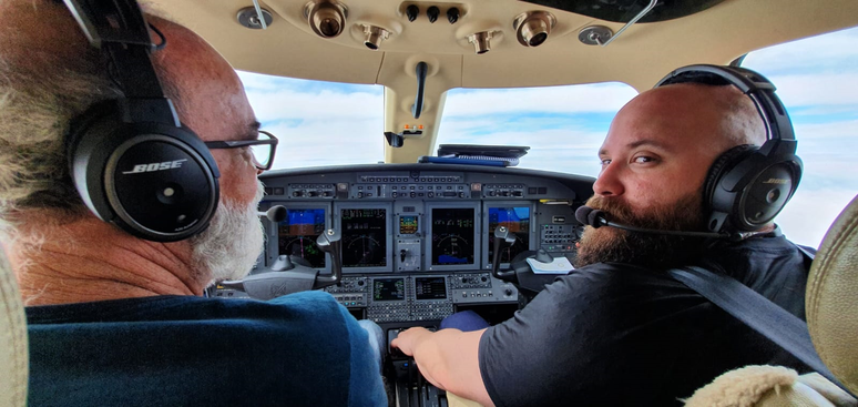 Profissão do pai, que durante anos trabalhou como piloto, foi fundamental para que o filho se encantasse por aviões