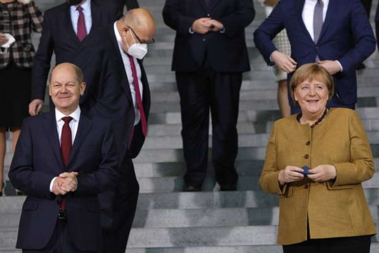 Pragmático e pouco carismático, Scholz vai manter o estilo de Merkel, porém mais à esquerda