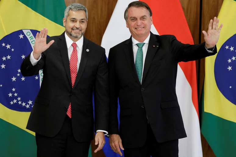 O presidente do Paraguai, Mario Abdo Ben&iacute;tez, e o presidente do Brasil, Jair Bolsonaro
