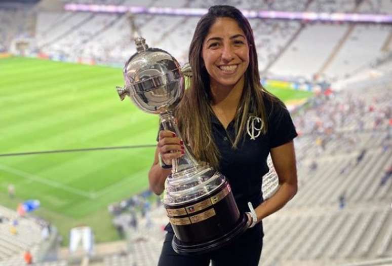 Katiuscia conquistou a Libertadores duas vezes, ambas pelo Corinthians (Foto: Reprodução/Instagram)