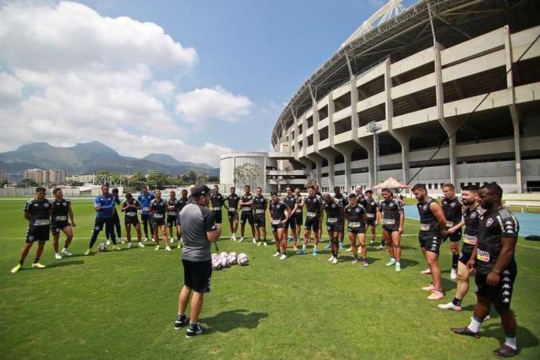 Jogadores do Botafogo no treino (Foto: Vítor Silva/Botafogo)