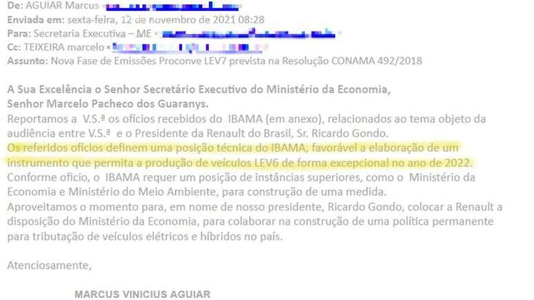 Em e-mail, Renault diz ao Ministério da Economia que Ibama se manifestou de forma favorável ao adiamento (edições na imagem foram feitas pela BBC News Brasil)
