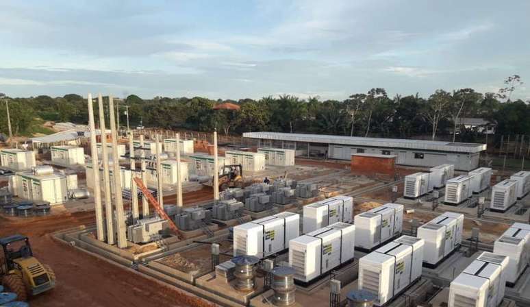 Usina térmica da Oliveira Energia em Maués (AM); regras para geração híbrida são analisadas pela Aneel