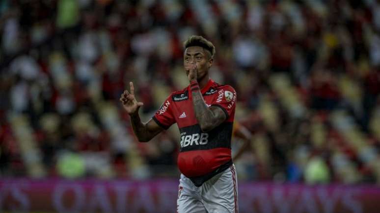Bruno Henrique marcou todos os quatro gols do Flamengo nas semi da Libertadores (Foto: Marcelo Cortes / CRF)