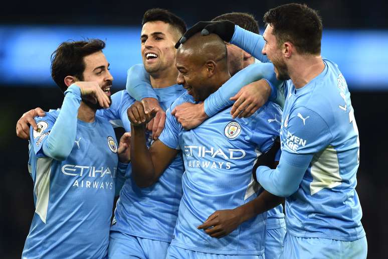 Manchester City venceu o West Ham por 2 a 1, em jogo v&aacute;lido pelo Campeonato Ingl&ecirc;s