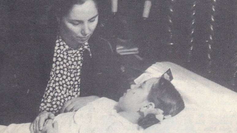 Menina Odetinha quando adoeceu; ela morreria de tifo em 1939